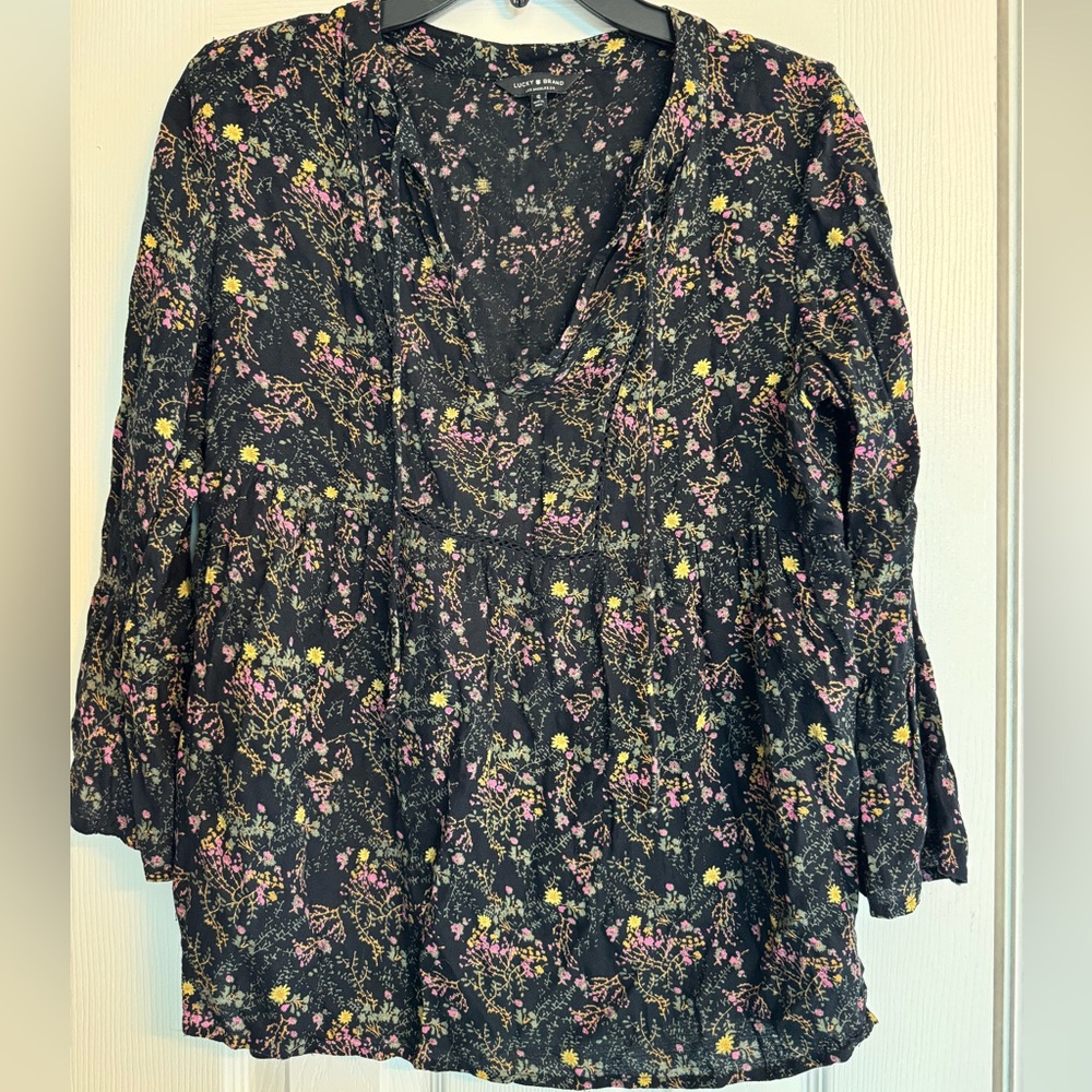 Lucky Brand Floral Top - Picture 1 of 3